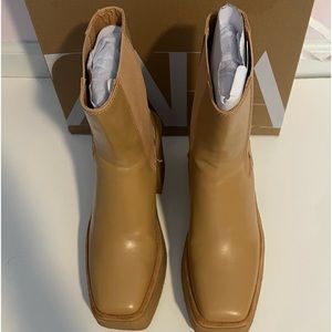 ZARA chunky leather bootie